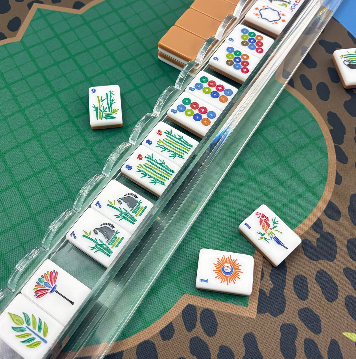 Scallop Acrylic Mahjong Racks